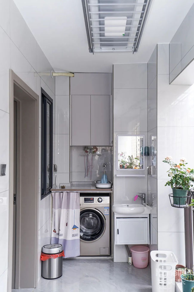 142㎡四居，客廳中打造休閑吧臺，這種戶型設計實用又舒適